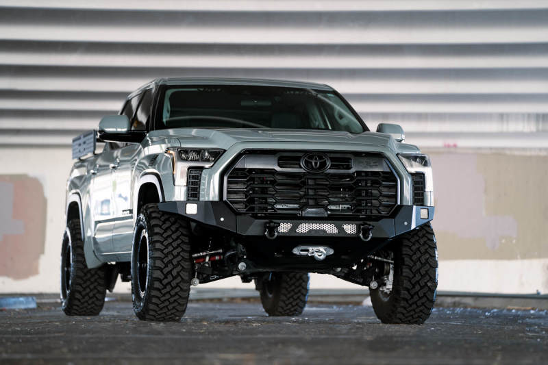 Load image into Gallery viewer, DV8 Offroad 22-23 Toyota Tundra MTO Series Front Bumper
