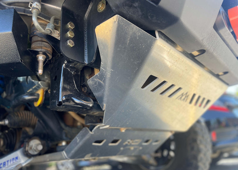 Load image into Gallery viewer, Toyota 4Runner 5th Gen (2010-2024) Aluminum Connector Skid Plate
