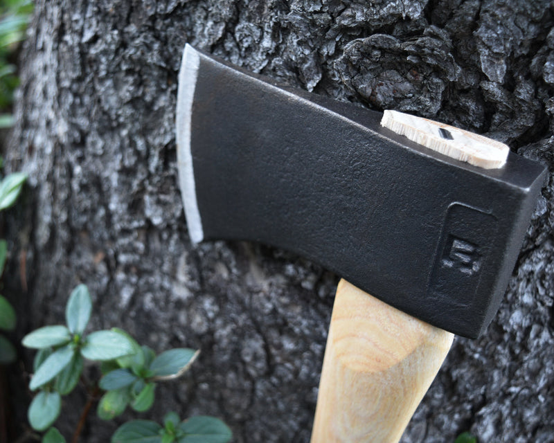 Load image into Gallery viewer, Sport Utility 2lb Camp Hatchet w/ 14&quot; Curved Hickory Handle
