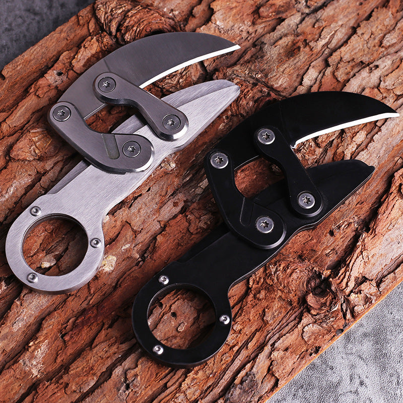 Load image into Gallery viewer, Mechanical Claw Knife Portable Outdoor Knife Camping Survival High Hardness Multi-Function All Steel Claw Folding Knife Outdoor Knife
