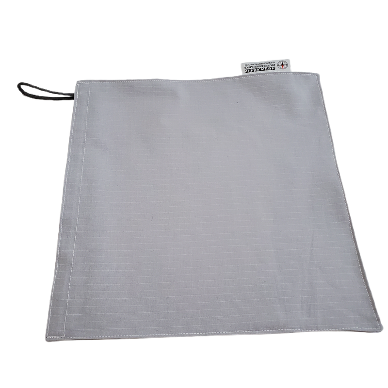 Load image into Gallery viewer, EDC Hank - Pocket Dump Storage Compartment Handkerchief.
