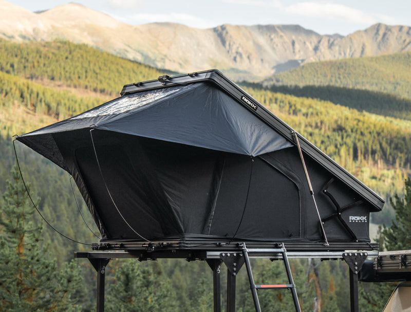 Load image into Gallery viewer, ÖVRLNDR 2P ROOF TOP TENT (Black)
