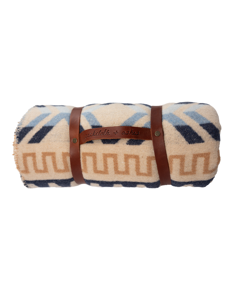 Load image into Gallery viewer, Leather Blanket Roll
