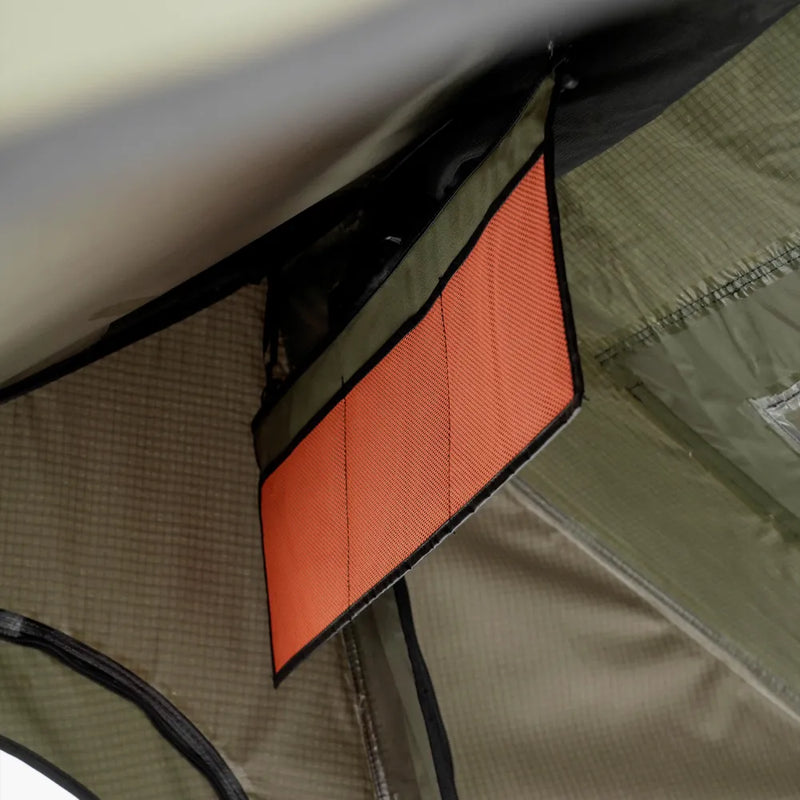 Load image into Gallery viewer, Inspired Overland Tents Carbonlite Rooftop Tent
