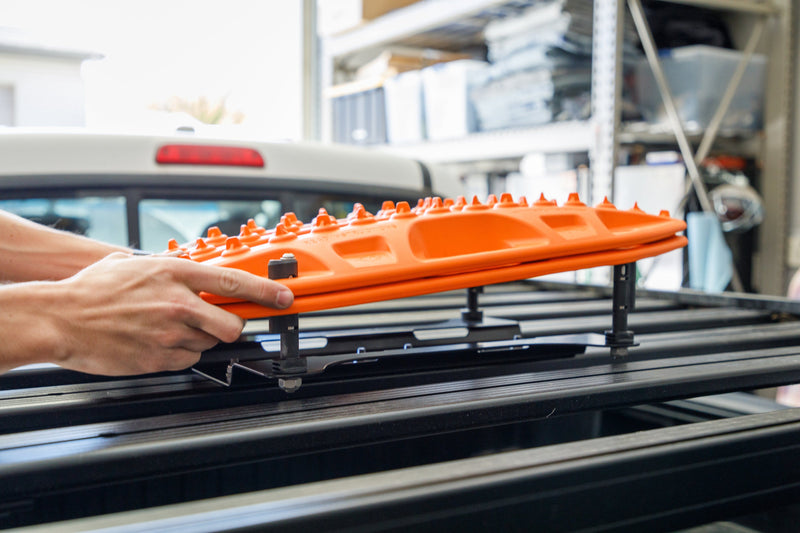 Load image into Gallery viewer, Overland Kitted Universal Mounting Plate for MAXTRAX® Mini
