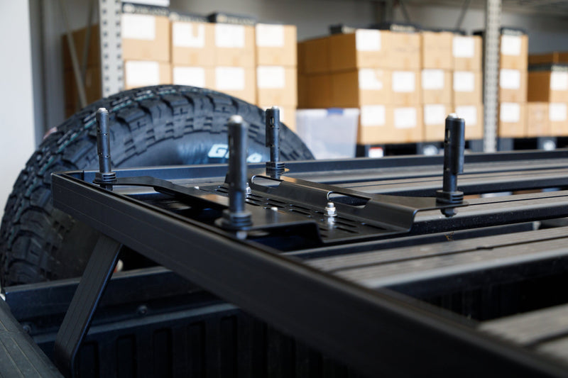 Load image into Gallery viewer, Overland Kitted Universal Mounting Plate for MAXTRAX® Mini
