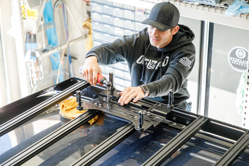 Load image into Gallery viewer, Overland Kitted Universal Mounting Plate for MAXTRAX® Mini
