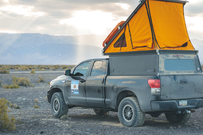 Load image into Gallery viewer, Overland Kitted Boomerang MAXTRAX Mount
