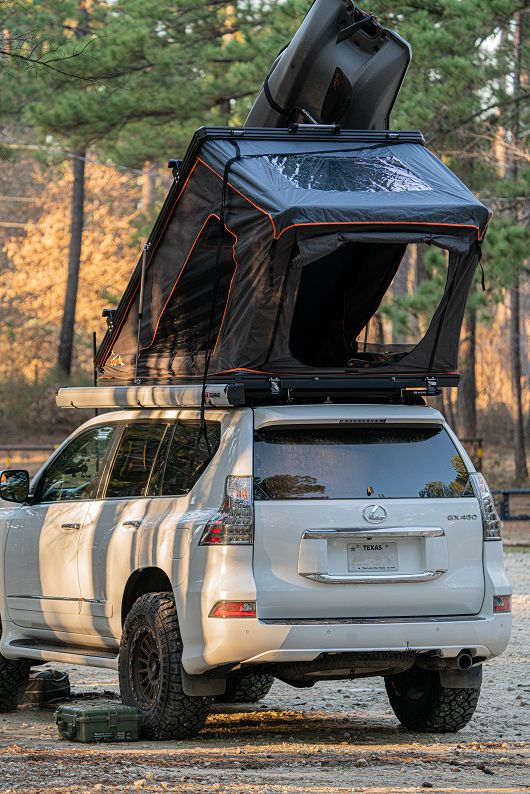 Load image into Gallery viewer, Outdoorsman XL Plus - Aluminum Clam Shell Roof Top Tent
