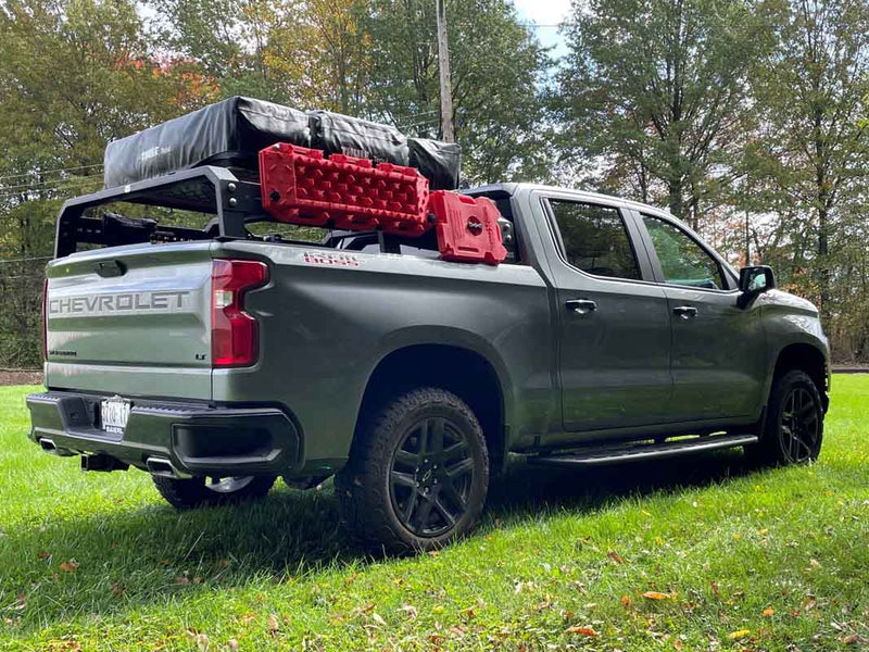 Load image into Gallery viewer, Fishbone Offroad Long Bed Half Height Tackle Rack for 1988 &amp; Up GM Pickups FB21323
