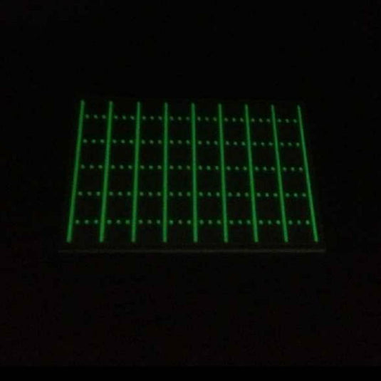 Note Patch Kit: Writable PVC surface for field notetaking with illuminated memo graph.