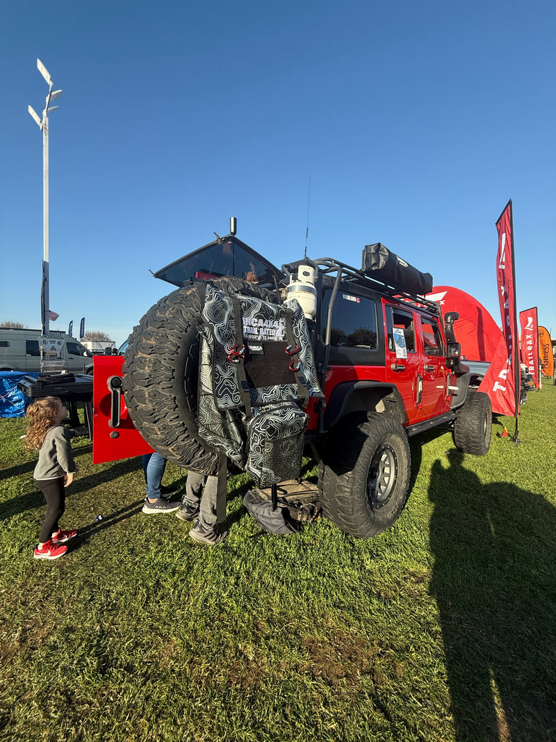 Load image into Gallery viewer, [PREORDER JUN Delivery] Gen 3  Overland spare tire tailgate bag
