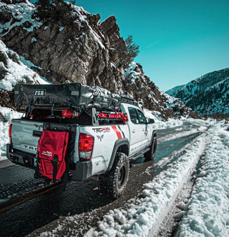 Load image into Gallery viewer, Truck Tailgate Trash / Storage Bag
