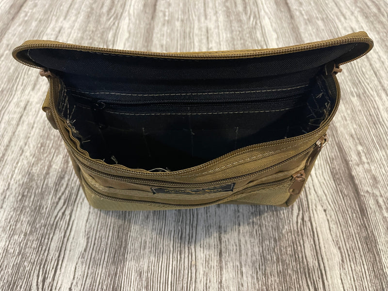 Load image into Gallery viewer, Jeep Grab Handle Pouch

