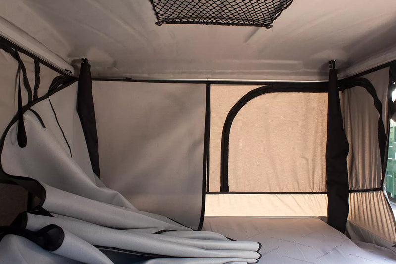 Load image into Gallery viewer, James Baroud Thermal Insulation
