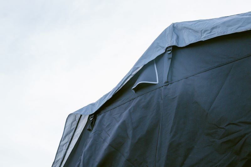Load image into Gallery viewer, Overland Junction Labrador Roof Top Tent
