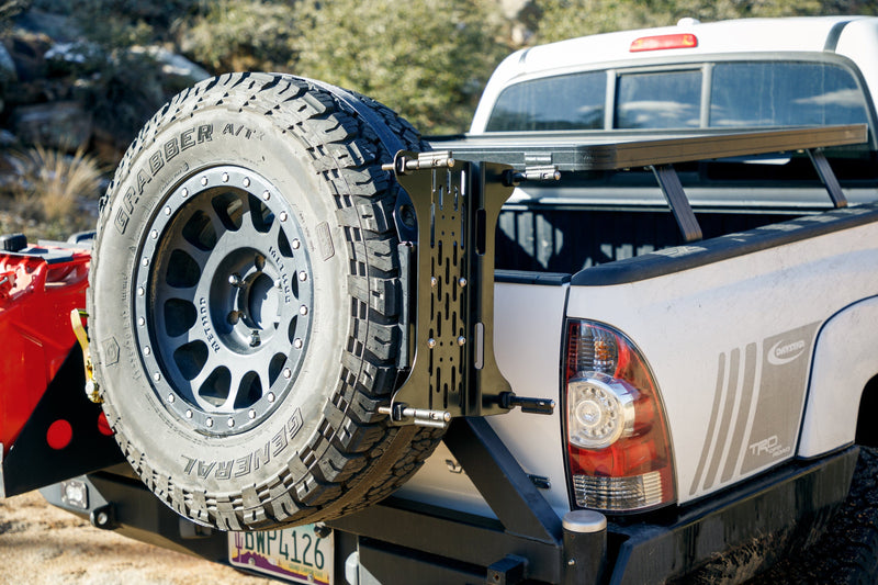 Load image into Gallery viewer, Overland Kitted Spare Tire MAXTRAX Mini Mounting System
