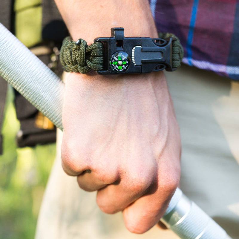 Load image into Gallery viewer, Paracord Survival Bracelet
