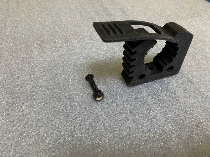 Load image into Gallery viewer, Medium Quick Fist Clamp
