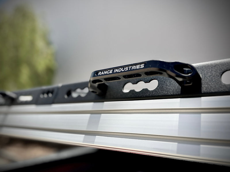Load image into Gallery viewer, Toyota Tacoma &#39;Alpine&#39; Rack (05-23)
