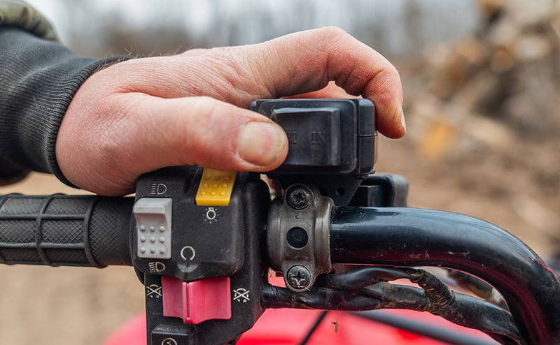 Load image into Gallery viewer, Ninja 2,500lb 12v Electric Winch - Steel Rope
