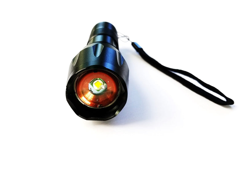 Load image into Gallery viewer, THEUS Rechargeable Flashlight Kit
