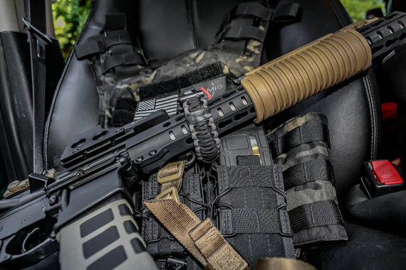Load image into Gallery viewer, SERE Sidekick- Tactical Survival Paracord Bracelet to Evade, Resist &amp; Escape.
