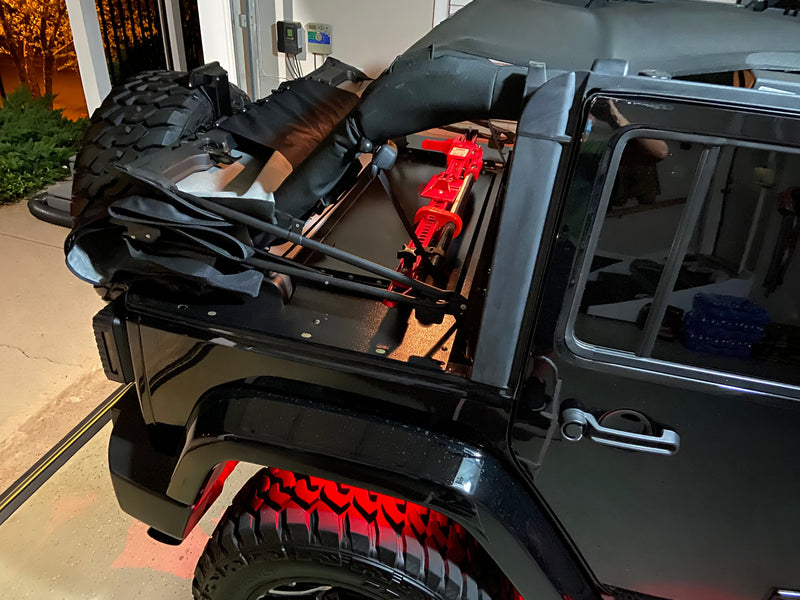 Load image into Gallery viewer, Slipstream Jeep Security Enclosure - JKU (4 Door)
