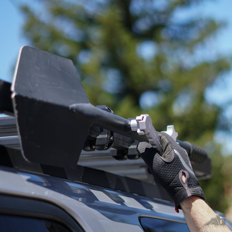 Load image into Gallery viewer, Shovel Knob Wrench
