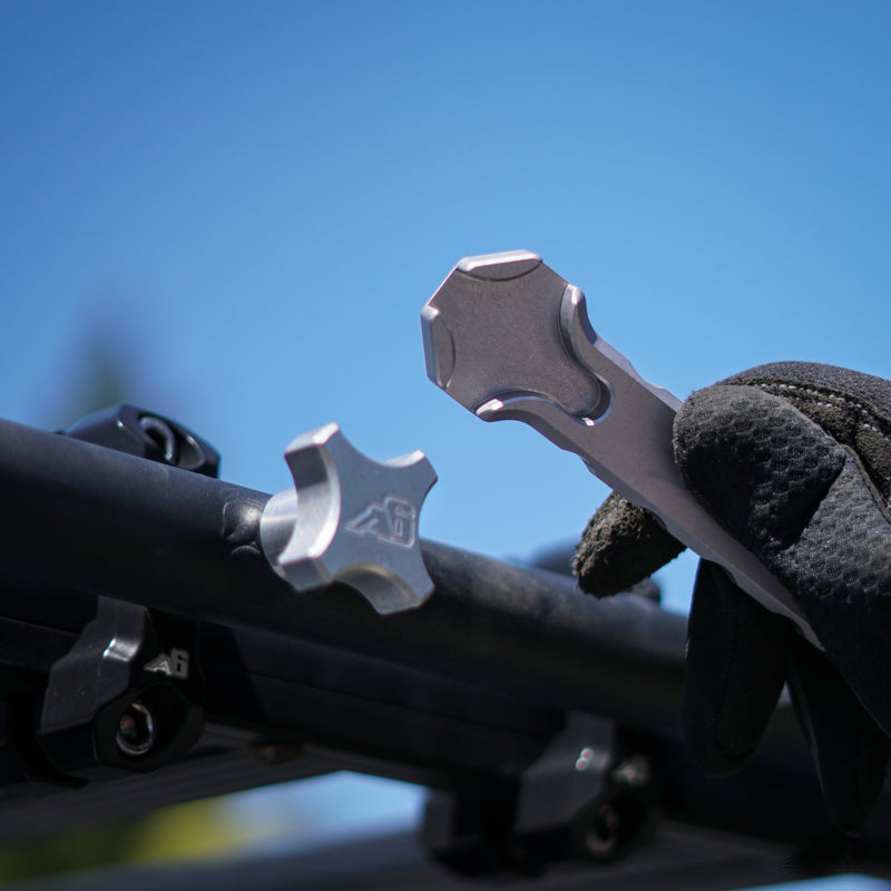 Load image into Gallery viewer, Shovel Knob Wrench
