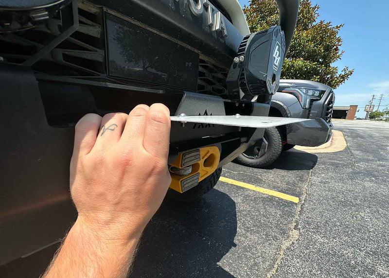 Load image into Gallery viewer, Flip Up Front License Plate Holder - Hawse Fairlead
