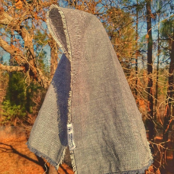 Load image into Gallery viewer, Saw Shemagh: Firestarter sewn button, built-in Kevlar Utility Saw, Fire Tinder border.
