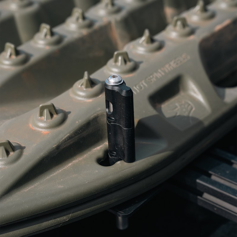 Load image into Gallery viewer, Roof Rack Traction Board Mount
