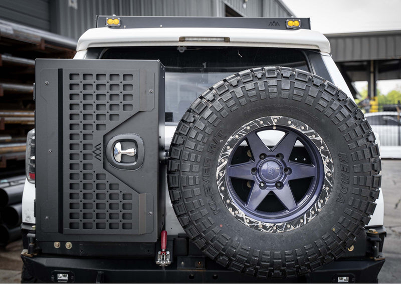 Load image into Gallery viewer, Universal Adventure Storage Box (19x28x15)
