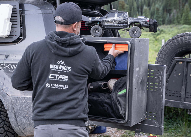 Load image into Gallery viewer, Universal Adventure Storage Box (19x28x15)
