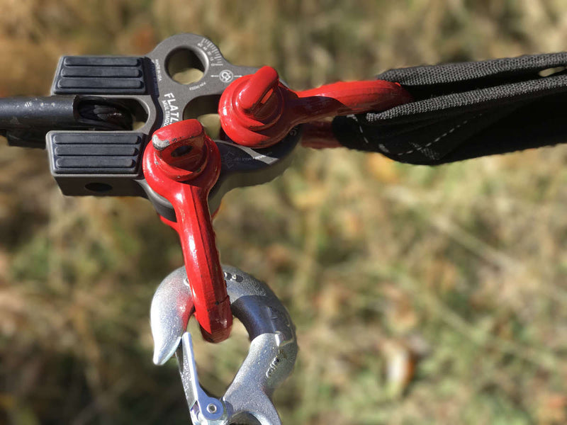 Load image into Gallery viewer, Factor 55 FlatLink MultiMount Winch Shackle Mount
