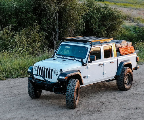 Load image into Gallery viewer, Jeep Gladiator JT (2019-Current) Extreme Roof Rack Kit - by Front Runner
